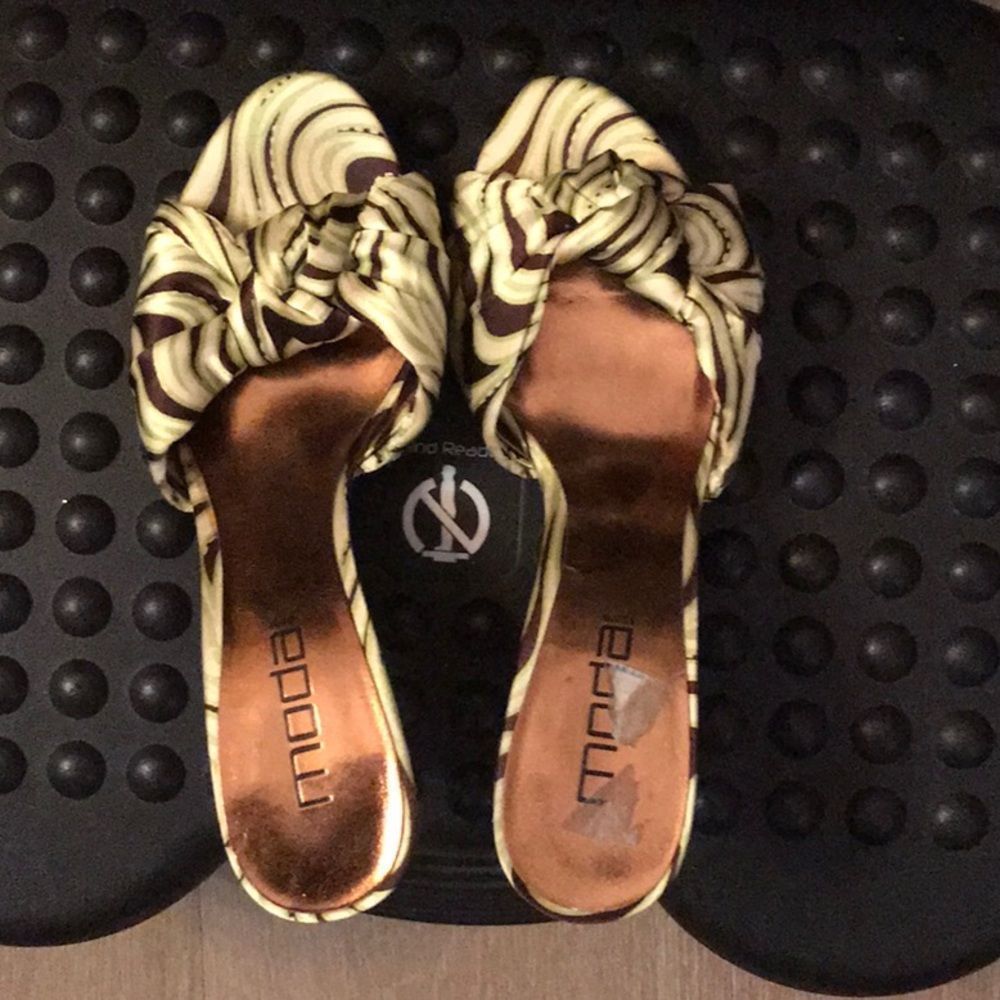 Moda Mules Green/Brown Swirl Size 9